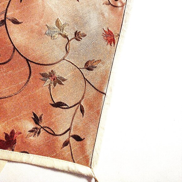 Pier 1 Imports Embroidered Table Runner w/Tassels (Poly, Silk Nub Texture) 72x14 - Picture 5 of 9